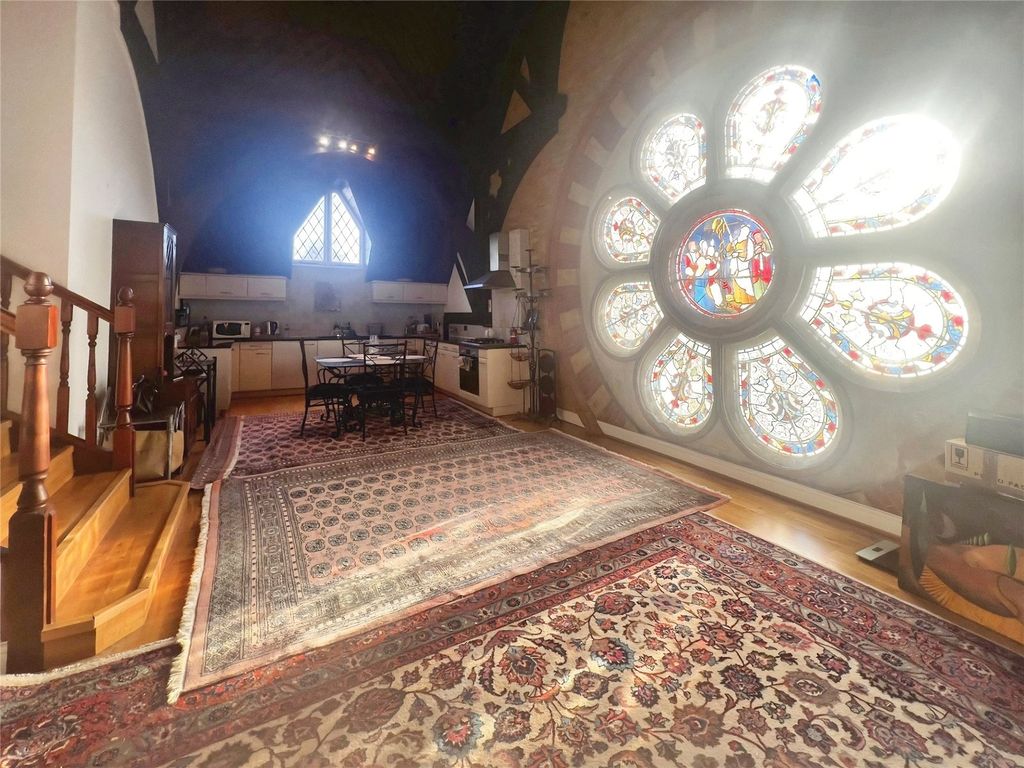 Property photo 3 of 11 Picture No. 02