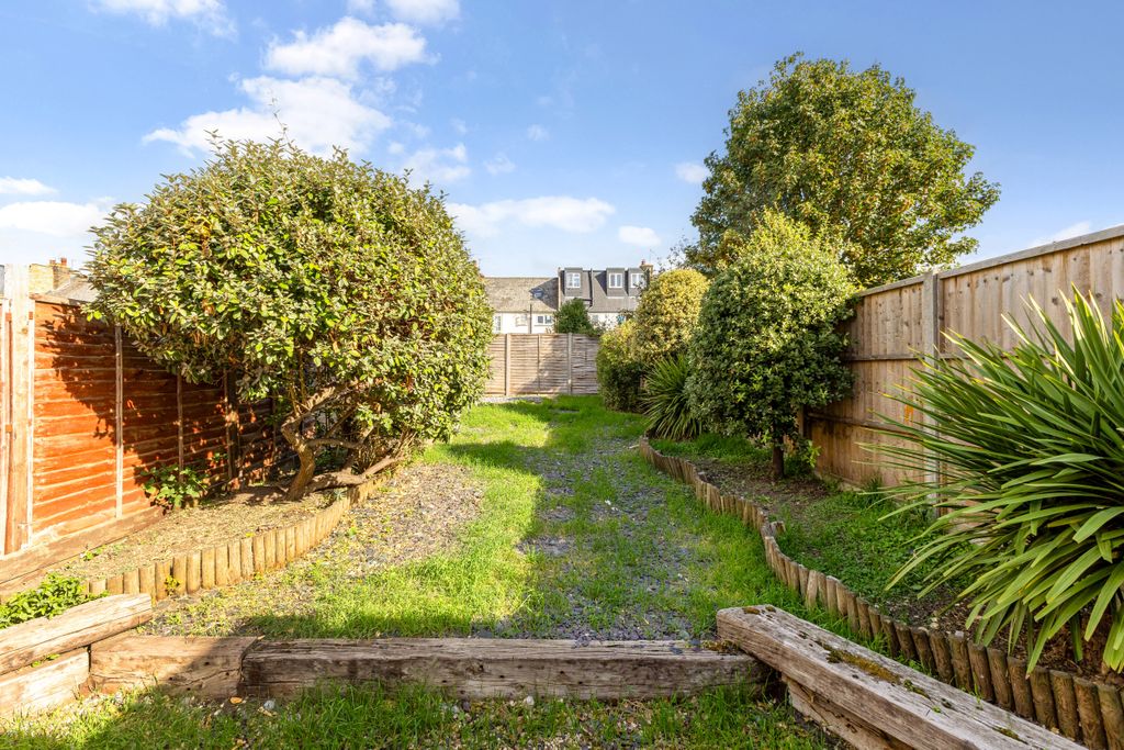 Property photo 2 of 12