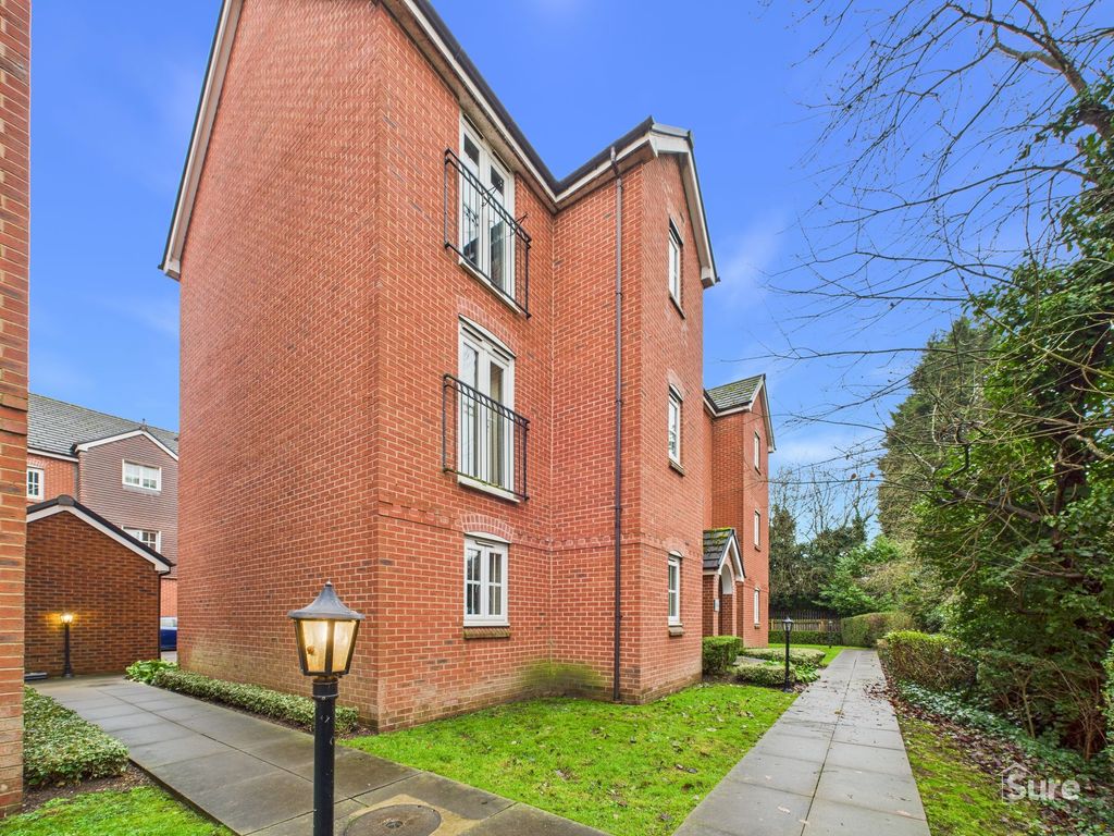 Property photo 2 of 11 External