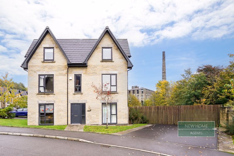 Property photo 1 of 35 Photo 4