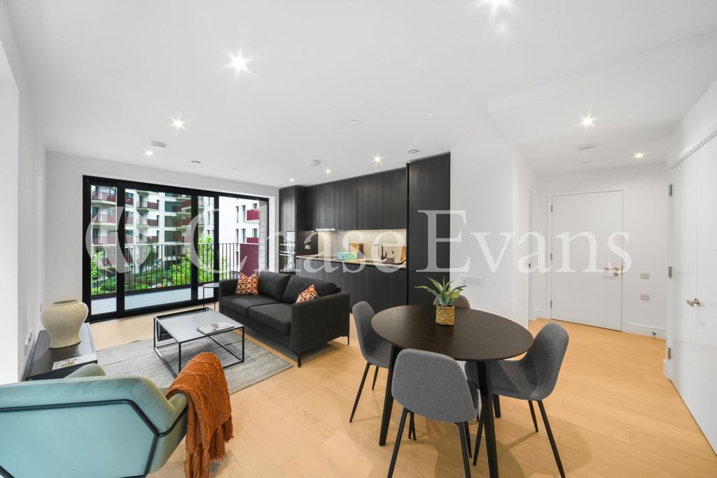 Property photo 1 of 15 Living Area - Belfie