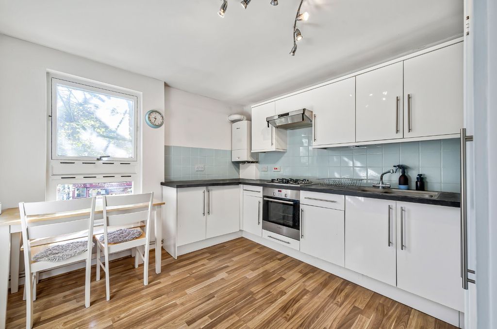 Property photo 3 of 13 Picture No. 14