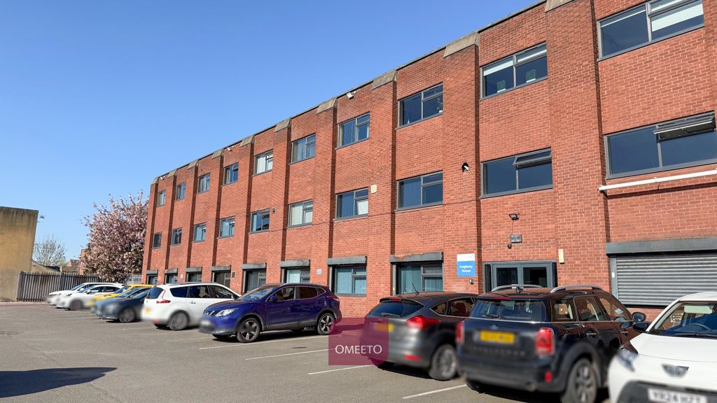 Property photo 1 of 4 Offices To Let