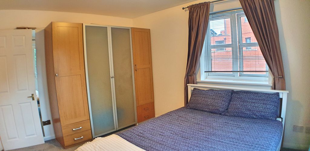 Property photo 3 of 12