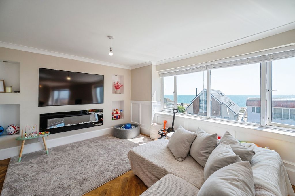 Property photo 2 of 18 Pbox-Img.Jpg