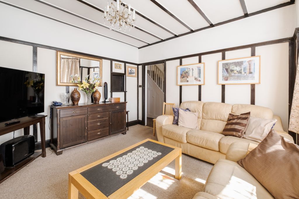 Property photo 3 of 17