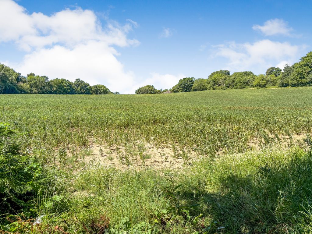 Property photo 1 of 4 Photo 2