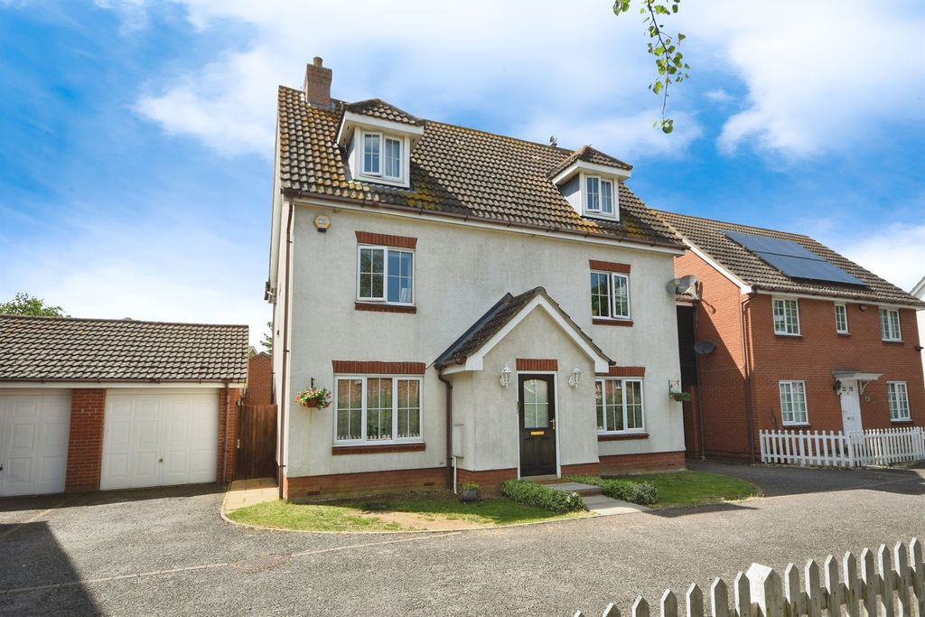 Property photo 1 of 17