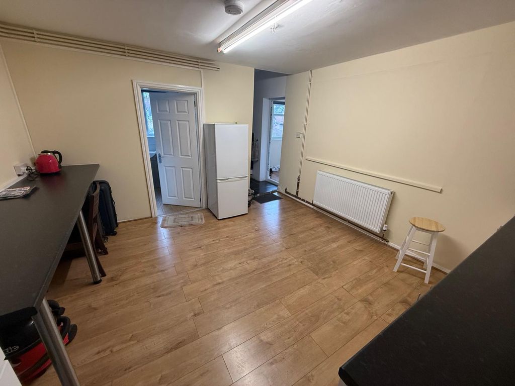 Property photo 3 of 4 Photo 2