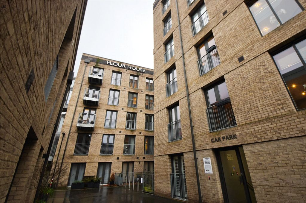 Property photo 1 of 11 Picture No. 12