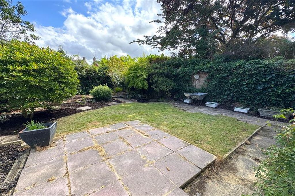 Property photo 2 of 15 (Main)