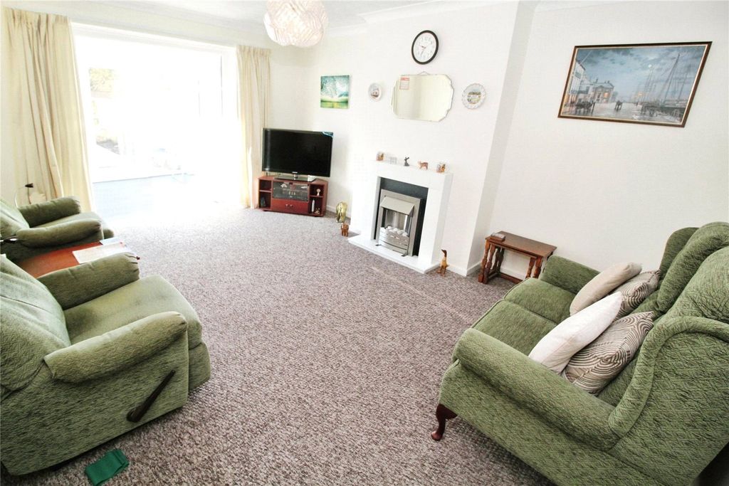 Property photo 2 of 19 Living Room