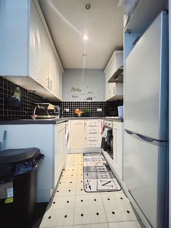 Property photo 2 of 5 E150Cfde-Thumbnail_Img_5876