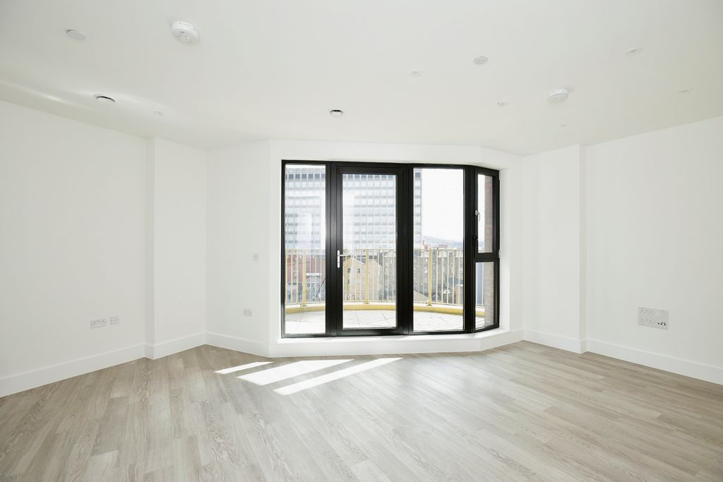 Property photo 1 of 14 Kitchen Living Diner