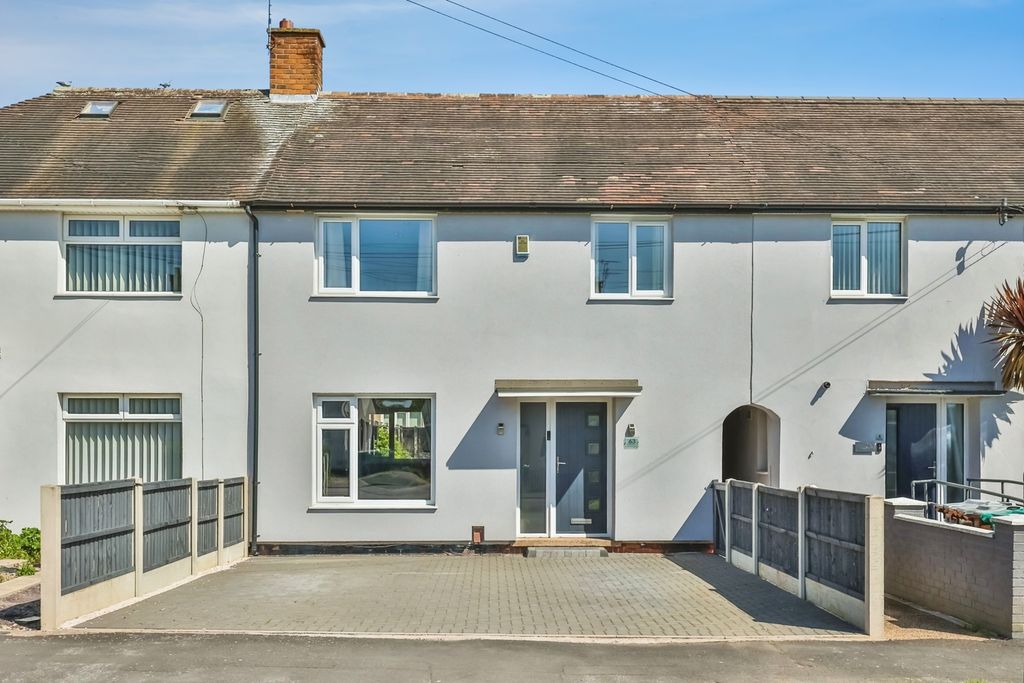 Property photo 1 of 20 Front