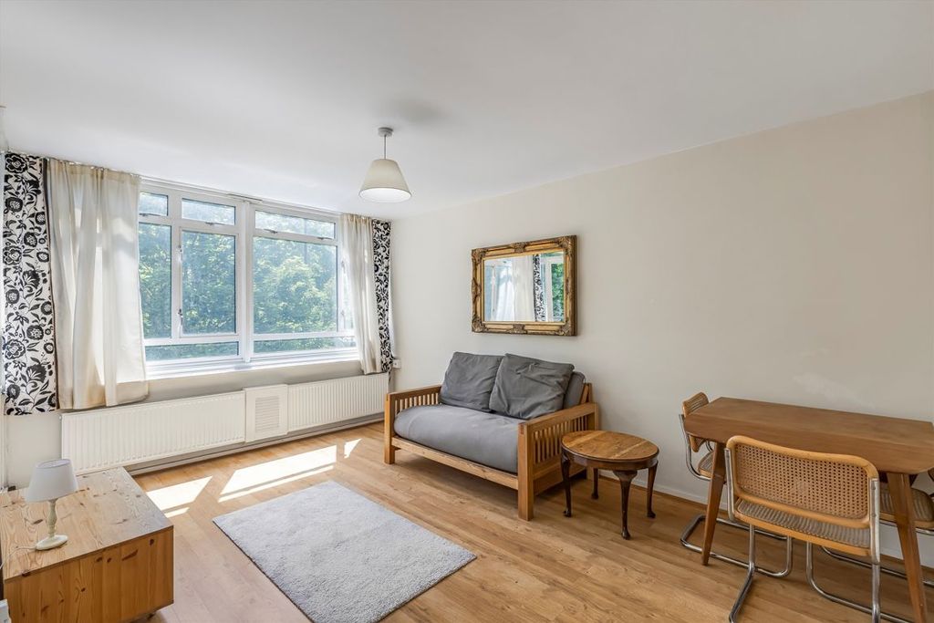 Property photo 1 of 4