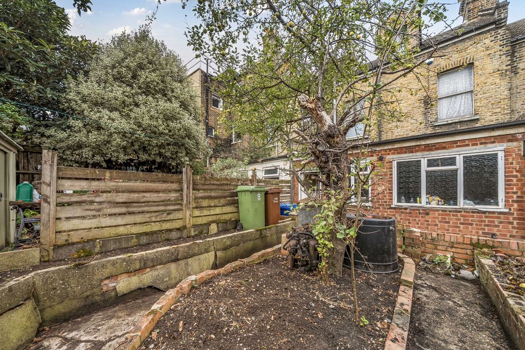 Property photo 2 of 17 1346218-5-68B1923...