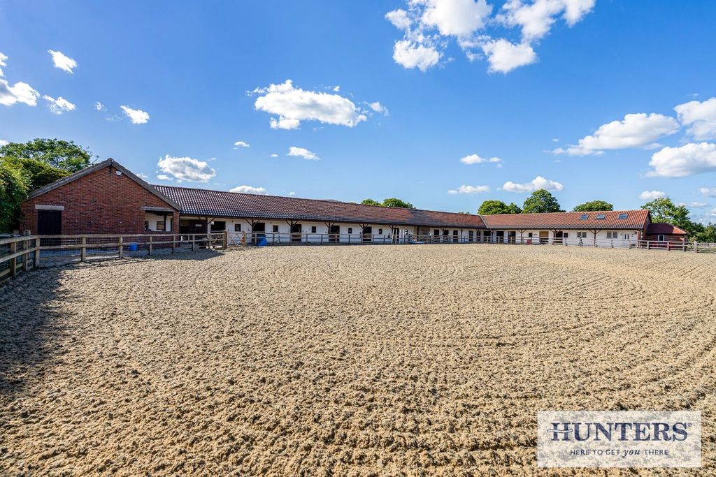 Property photo 3 of 48 109693_Croft Farm Long Lane Pollington (47) - Copy