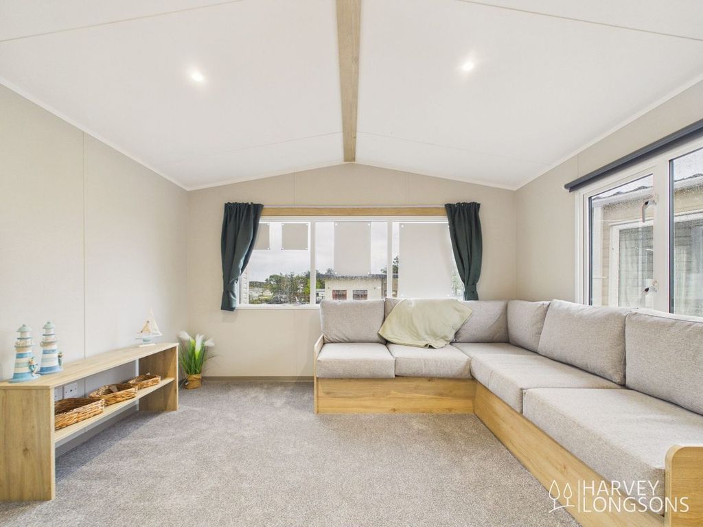 Property photo 1 of 15 Victory Lifestyle Lounge Silver Sands Holiday Park
