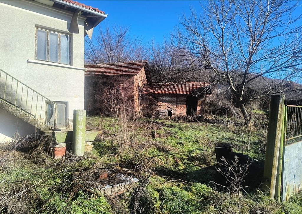 Property photo 2 of 7