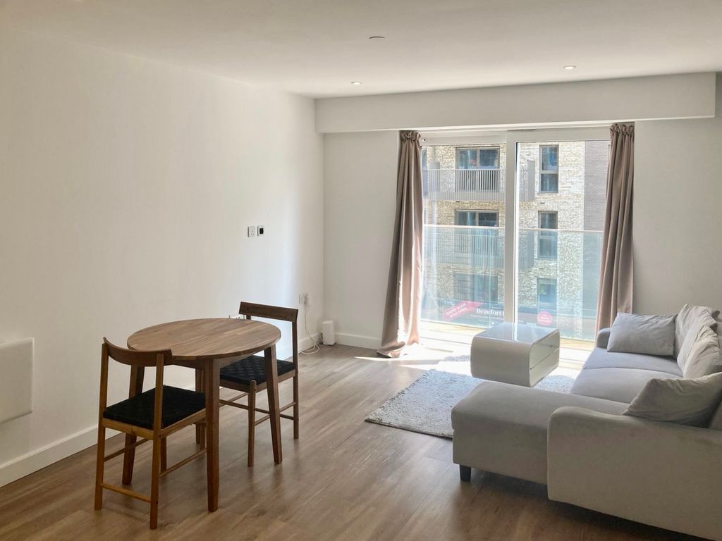 Property photo 1 of 5