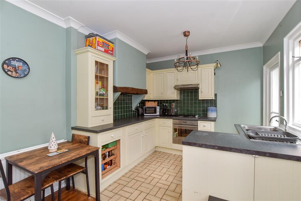 Property photo 3 of 12 Kitchen/Diner