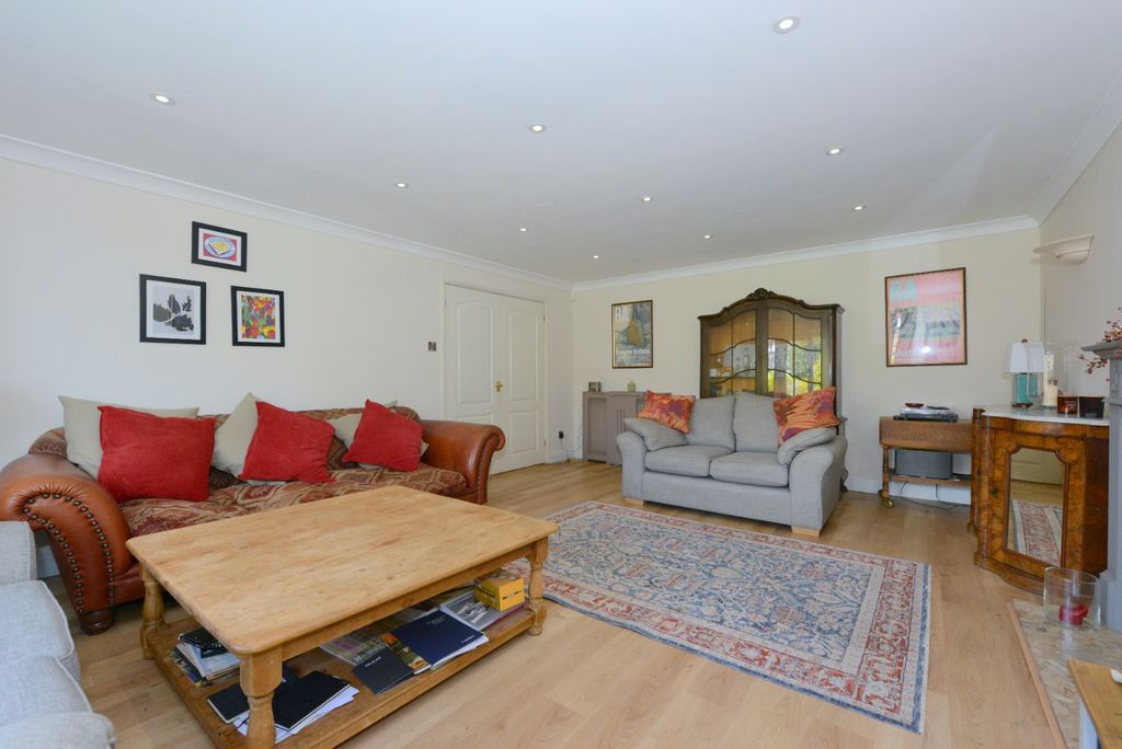 Property photo 3 of 29 3435766