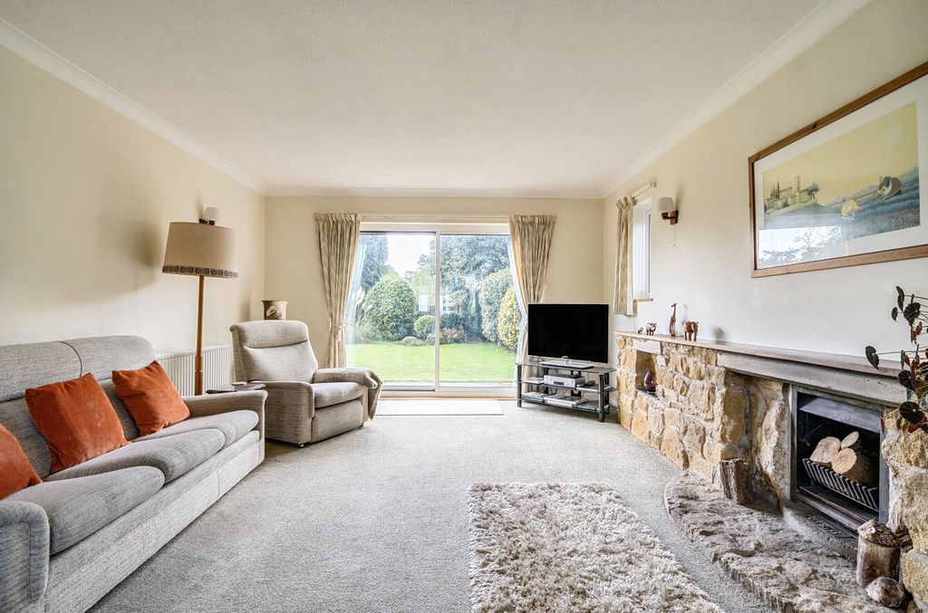 Property photo 3 of 21 1347488-9-68Bec62...