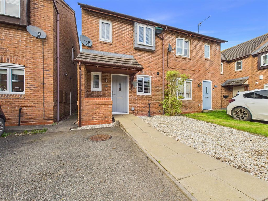 Property photo 1 of 16 Cam01407G0-Pr0154-Still026.Jpg