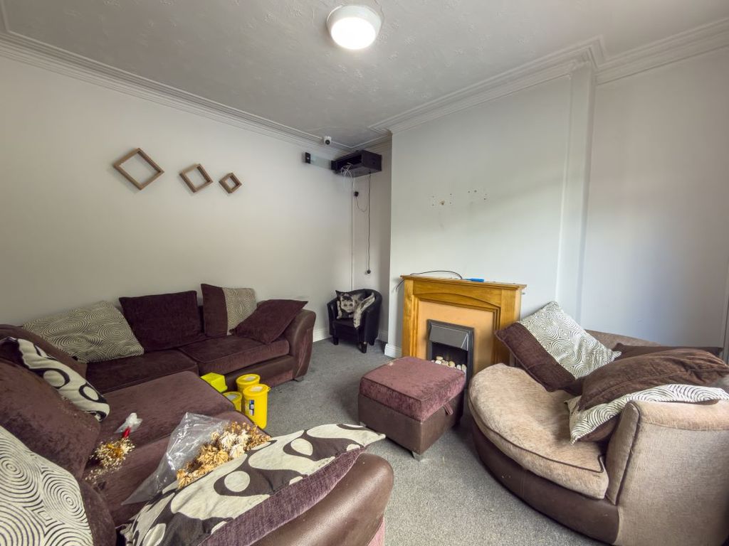 Property photo 3 of 10 Image 3