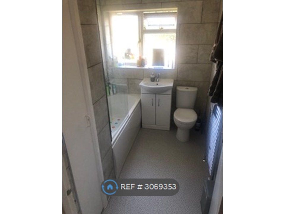 Property photo 3 of 35