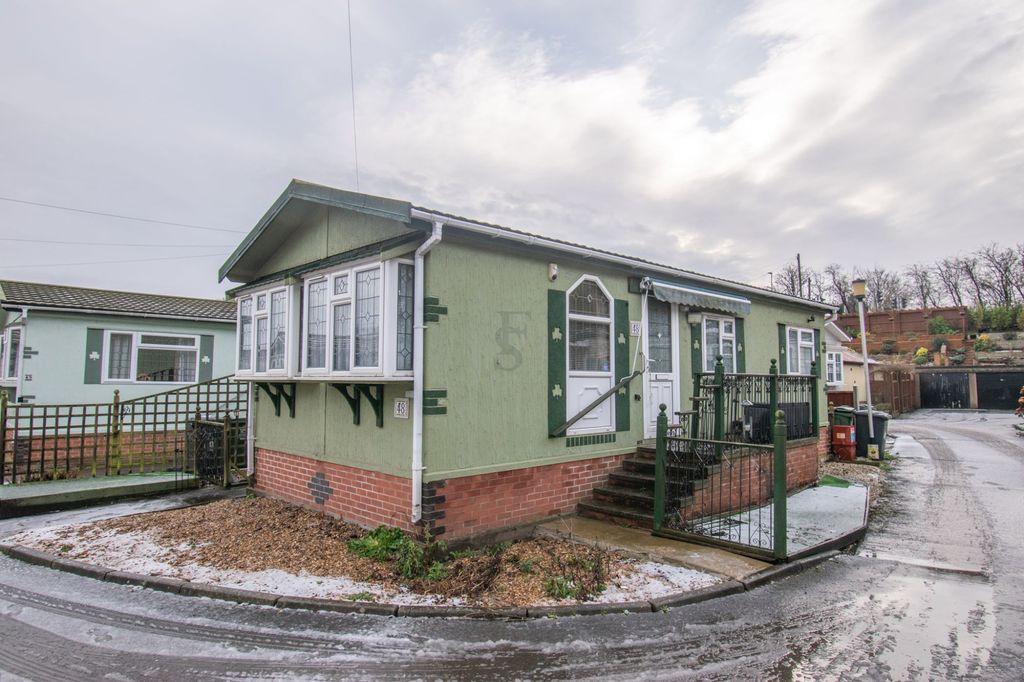 Property photo 1 of 13