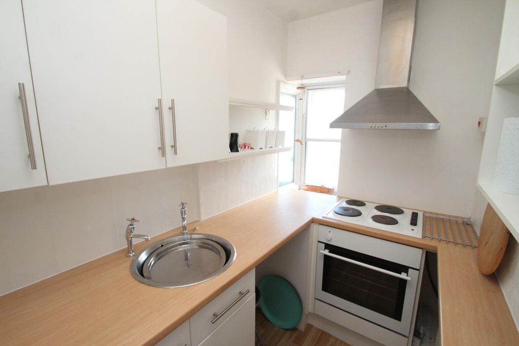 Property photo 3 of 9 0 General