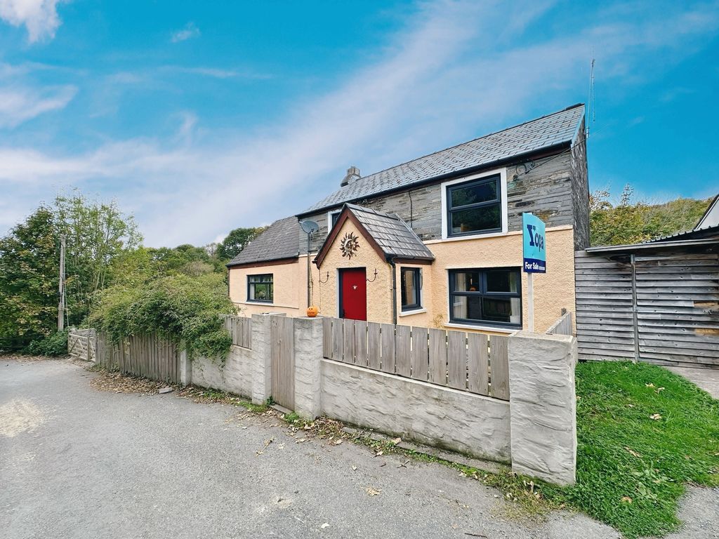 Property photo 1 of 24 Front