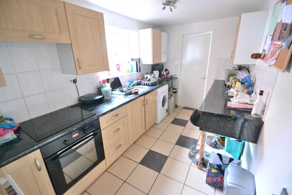 Property photo 3 of 9