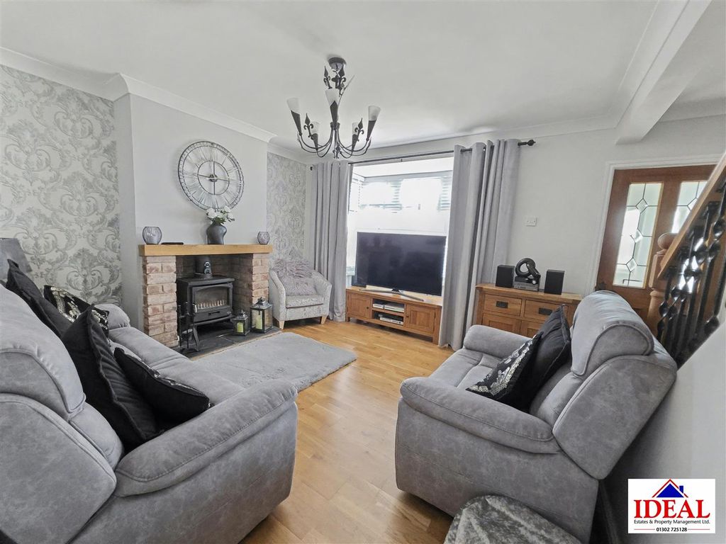 Property photo 3 of 23 1000039986.Jpg