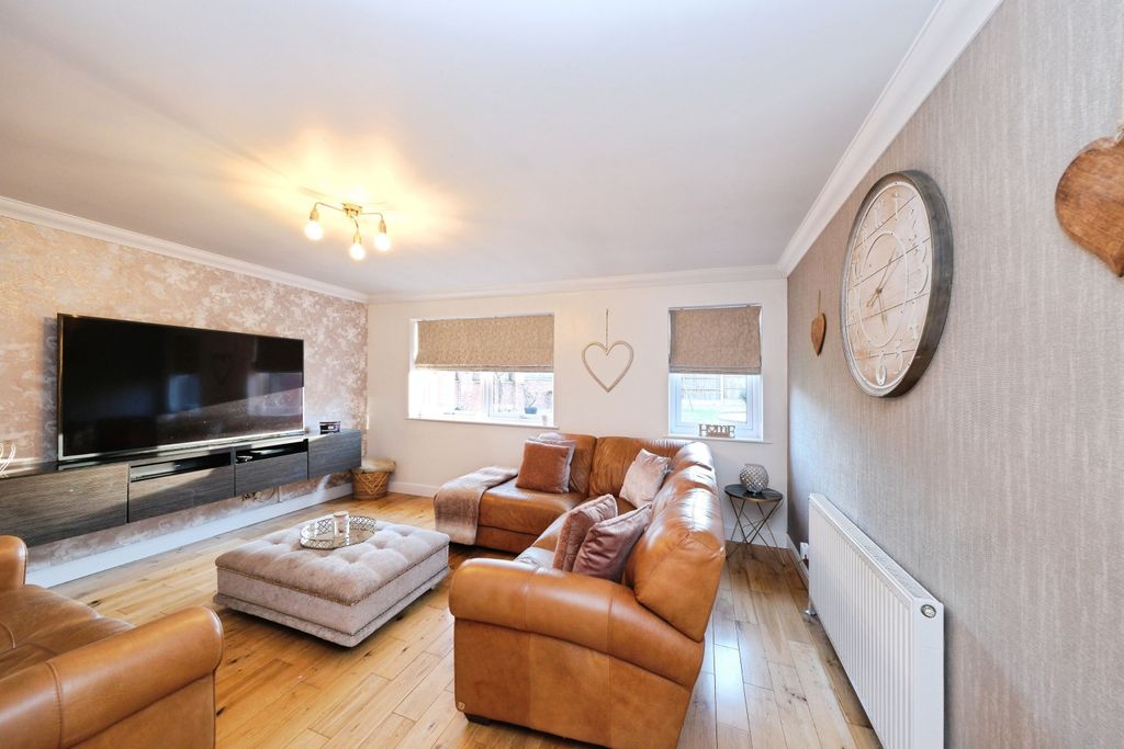 Additional image 9 of 5 bed detached house for saleLawn Close, Heanor DE75