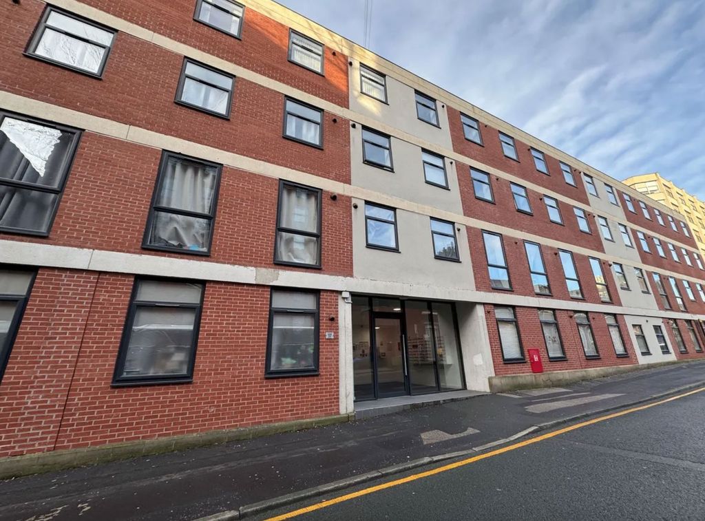 Property photo 1 of 8