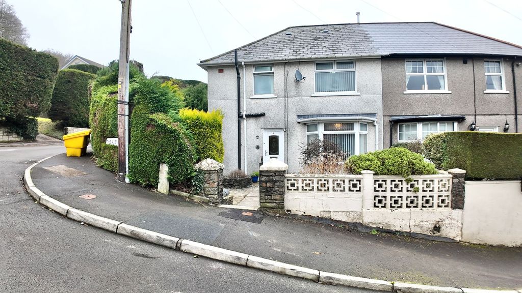 Property photo 1 of 26