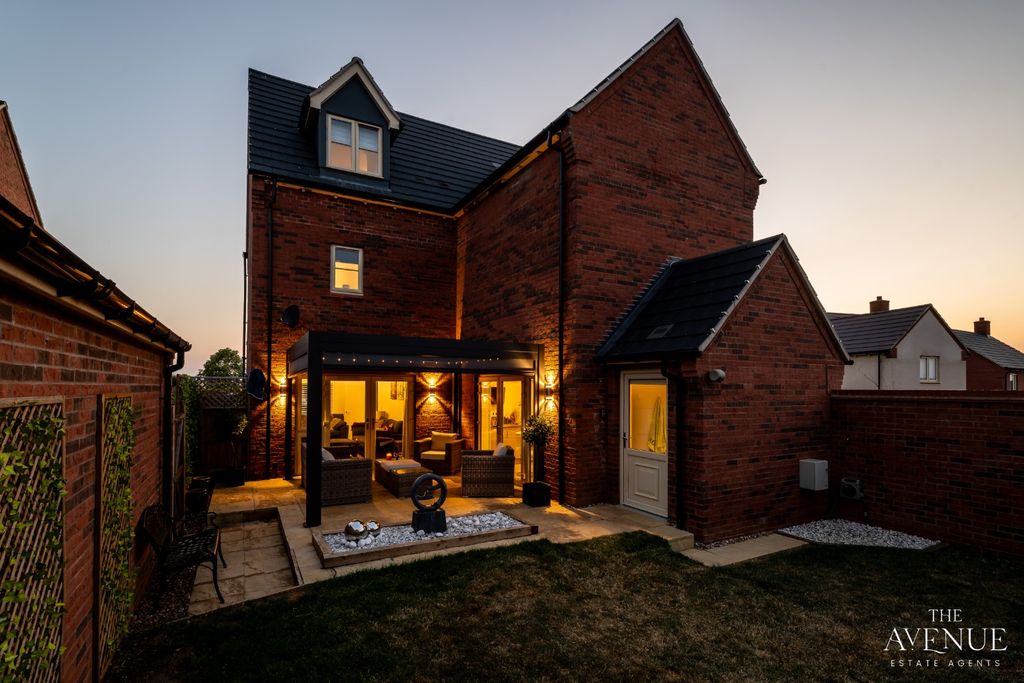 Property photo 2 of 42 5238169