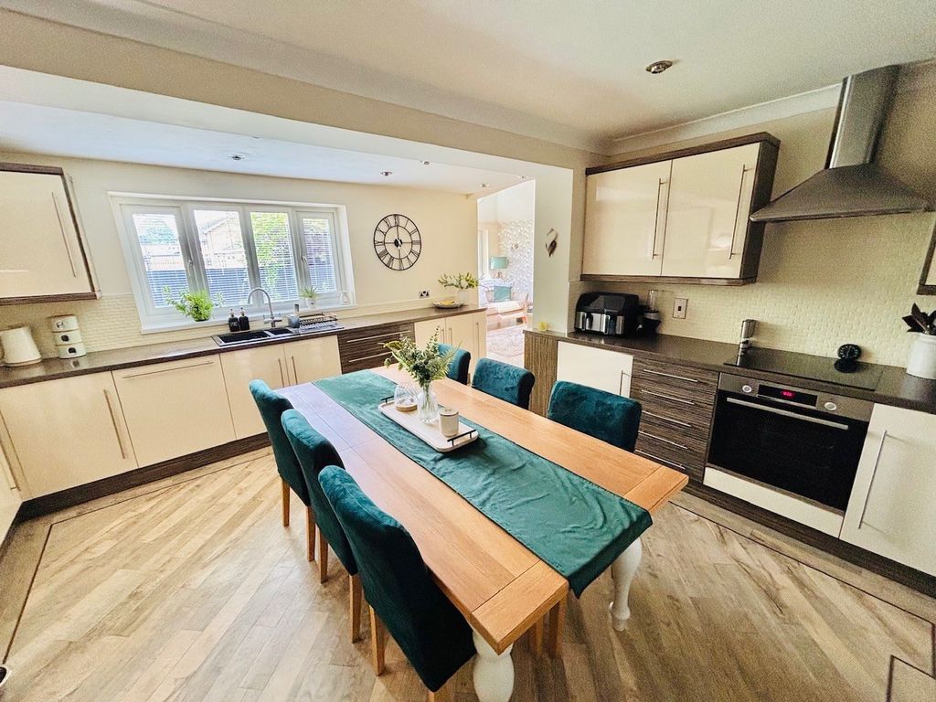 Property photo 2 of 29 Pbox-Img.Jpg