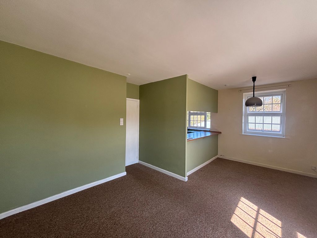 Property photo 3 of 10 Image