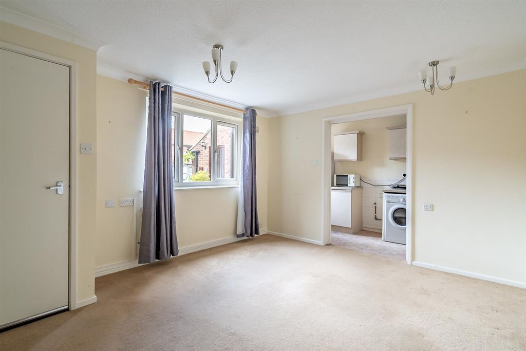 Property photo 2 of 10 Reception Room