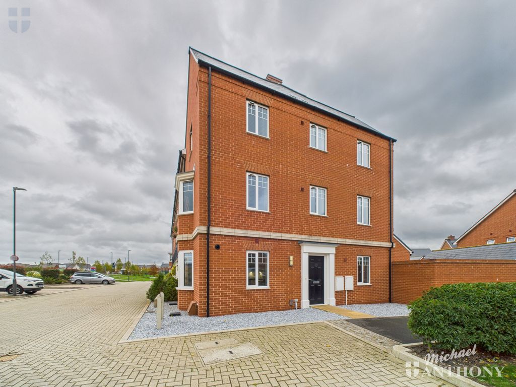 Property photo 1 of 15 Cam03218G0-Pr0817-Still013