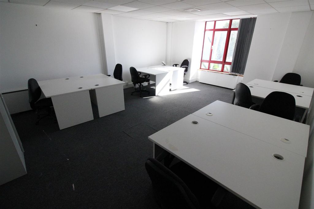 Property photo 1 of 6 59902D2A-6B00-4580-B203-7Fbd3B875Bc1.Jpeg