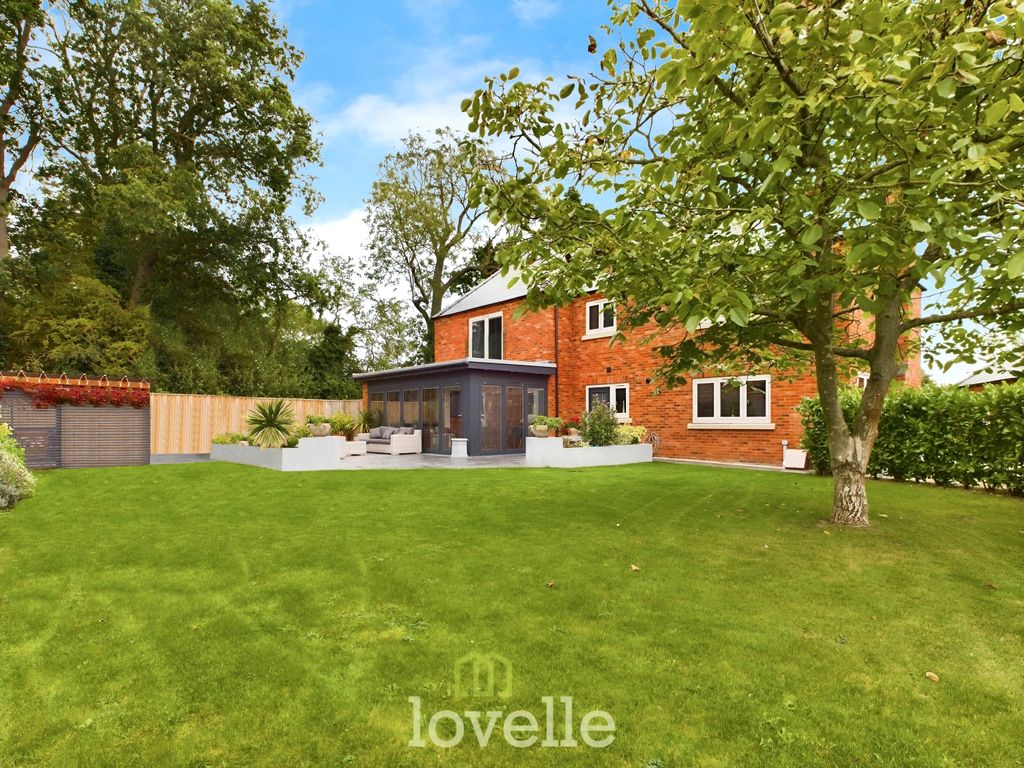 Property photo 2 of 30