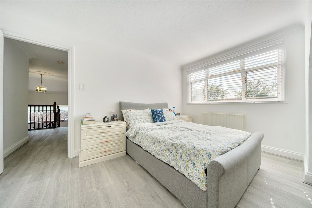 Additional image 19 of 4 bed detached house for saleBarn End Drive, Dartford, Kent DA2