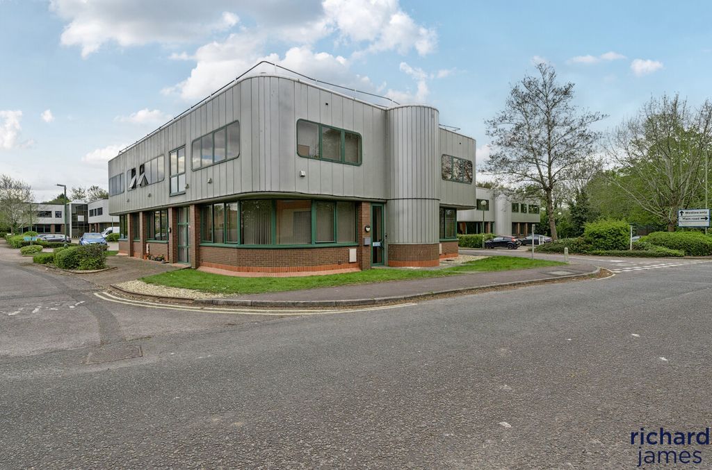 Property photo 1 of 13 71A582A23Dcd4958A6d3Bb609E76018B