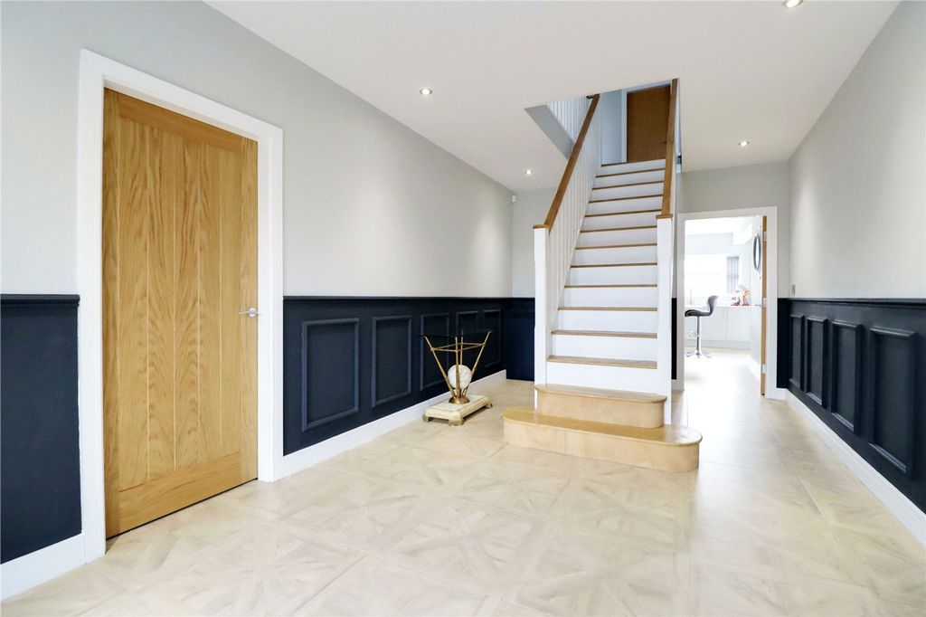 Property photo 2 of 45 Picture No. 65