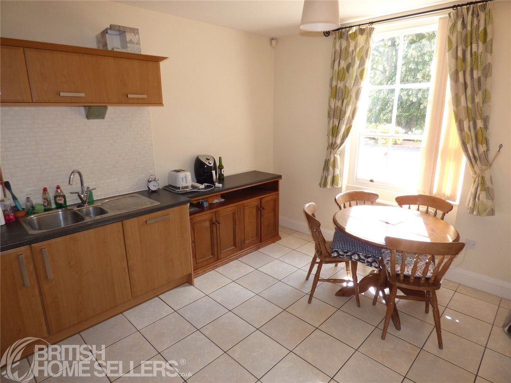 Property photo 3 of 14 Picture No. 09